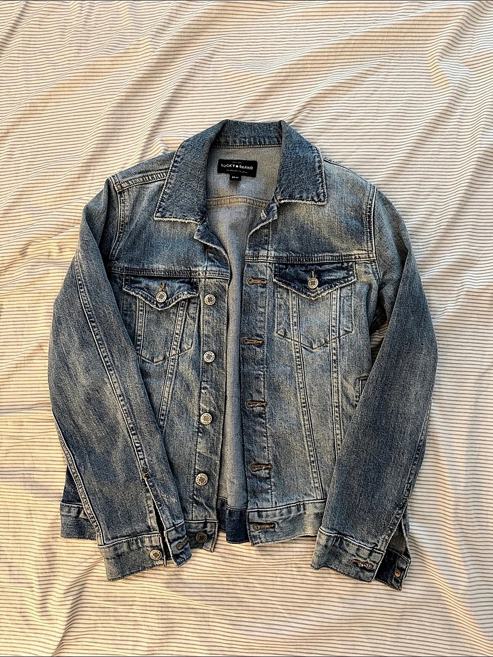 Lucky Brand Classic Denim Trucker Jacket Blue Size Medium
